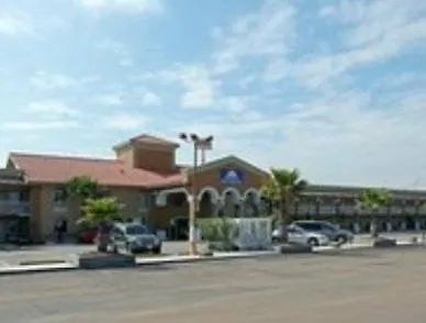 Oyo La I-10 &