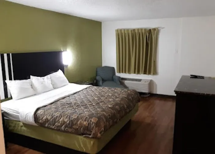 Oyo La I-10 & Motel 2*
