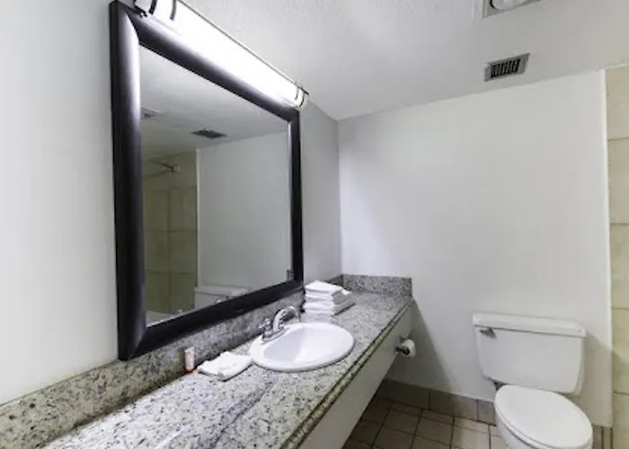 Oyo La I-10 & Motel 2*